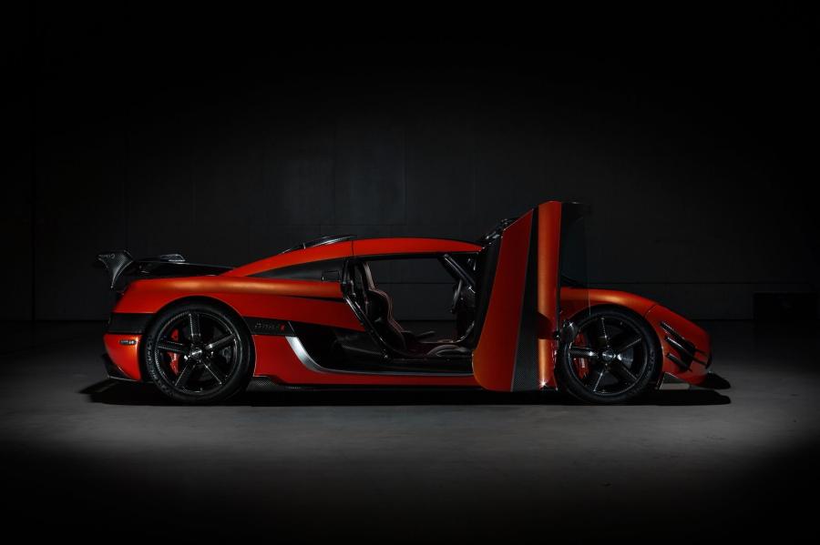  Koenigsegg Agera Final One of 1 (7121) 2016 года  (фото 6 из 15)